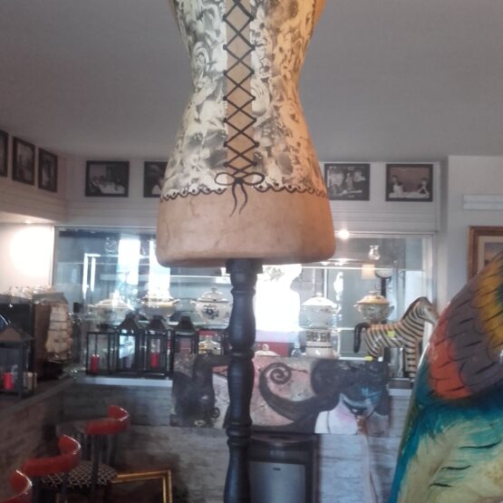 Maniquí expositor collares